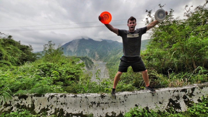 Taiwan Trick Shots | Brodie Smith - YouTube Taiwan Trick Shots | Brodie Smith - YouTube